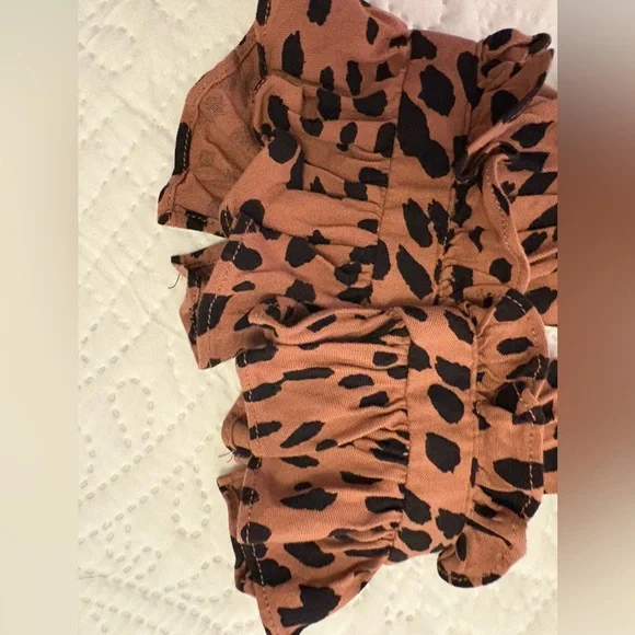 ZARA Animal Print Ruffle Blouse Blush Long Sleeve Button-Up Sz Small - Picture 12 of 13